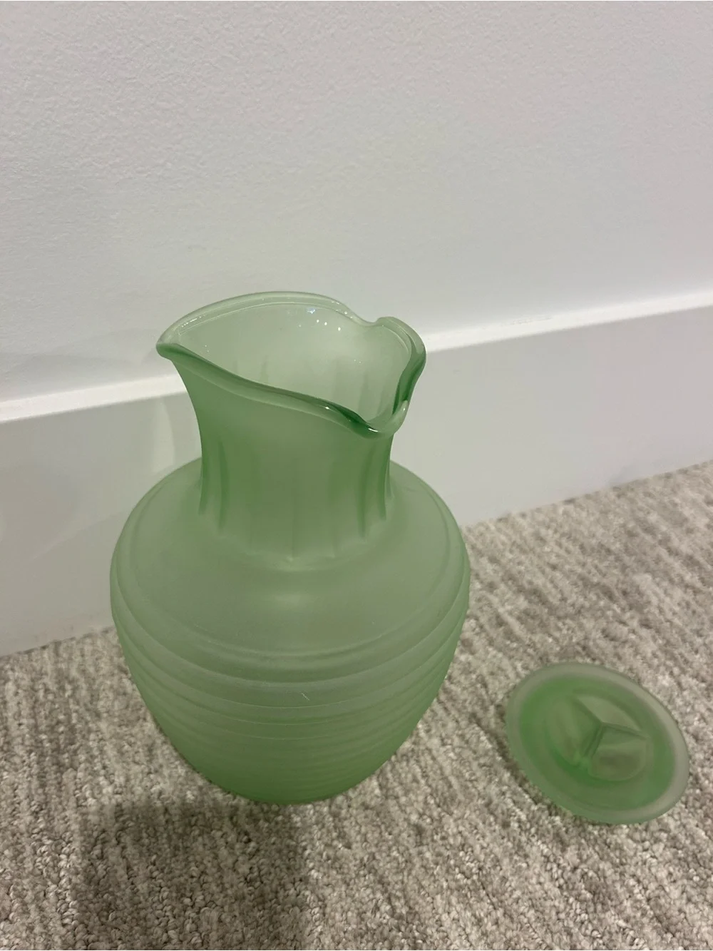 N/A striking green